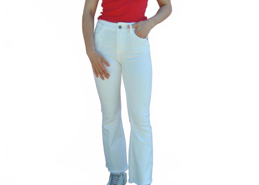 NEW JUDY BLUE raw hem straight leg jeans in white